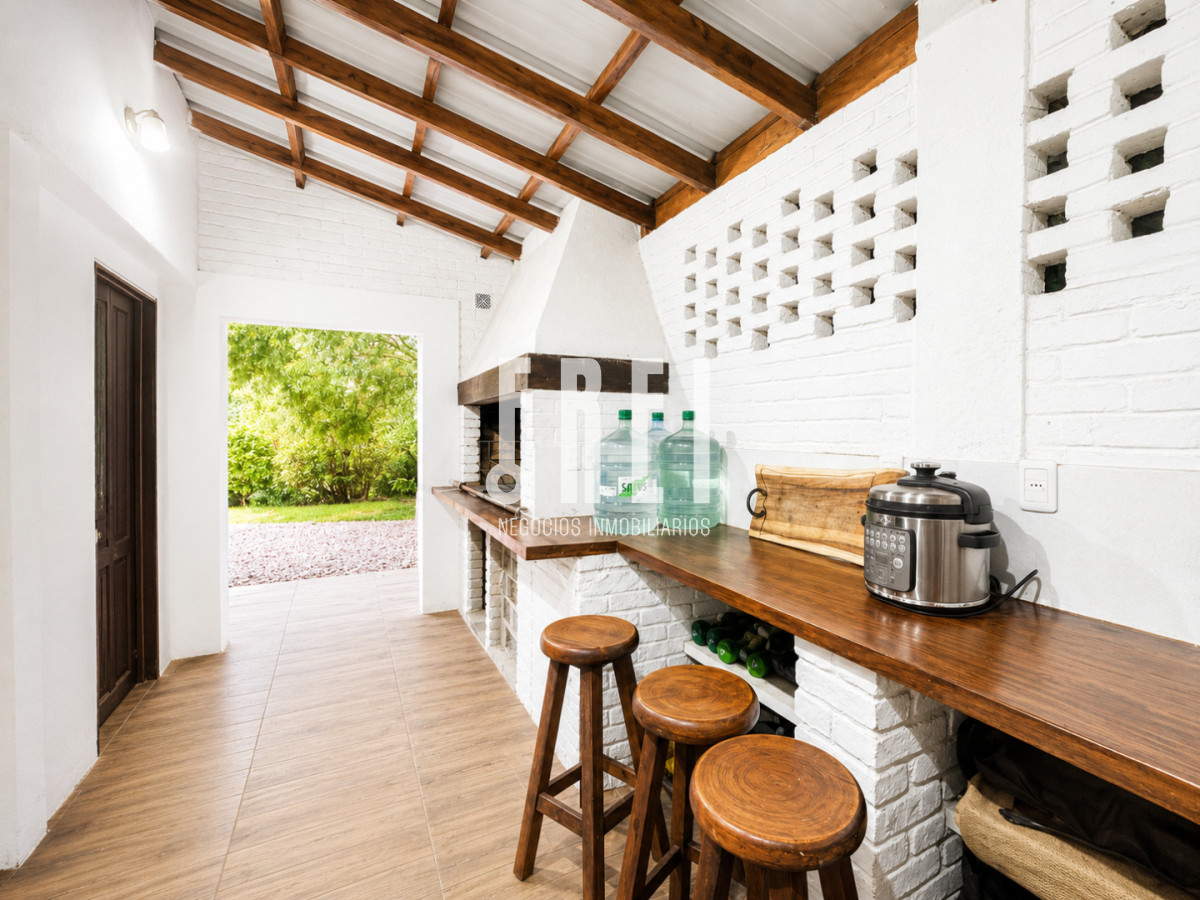 Casa ID.821 - Casa 4 suites completas en San Rafael 