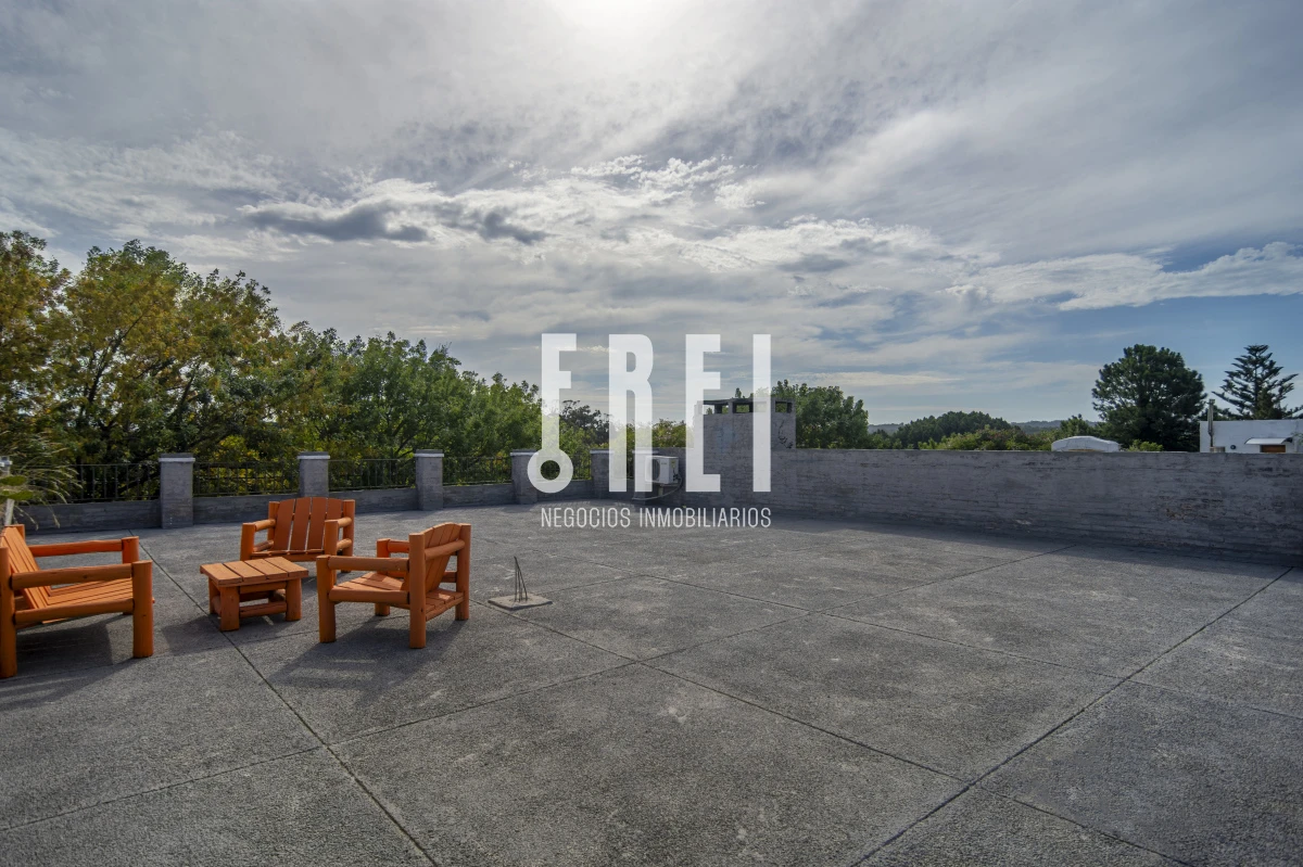 Casa ID.88 - HERMOSA CASA EN VENTA 3 DORMITORIOS+ CASA DE HUESPEDES PISCINA Y PARRILLERO