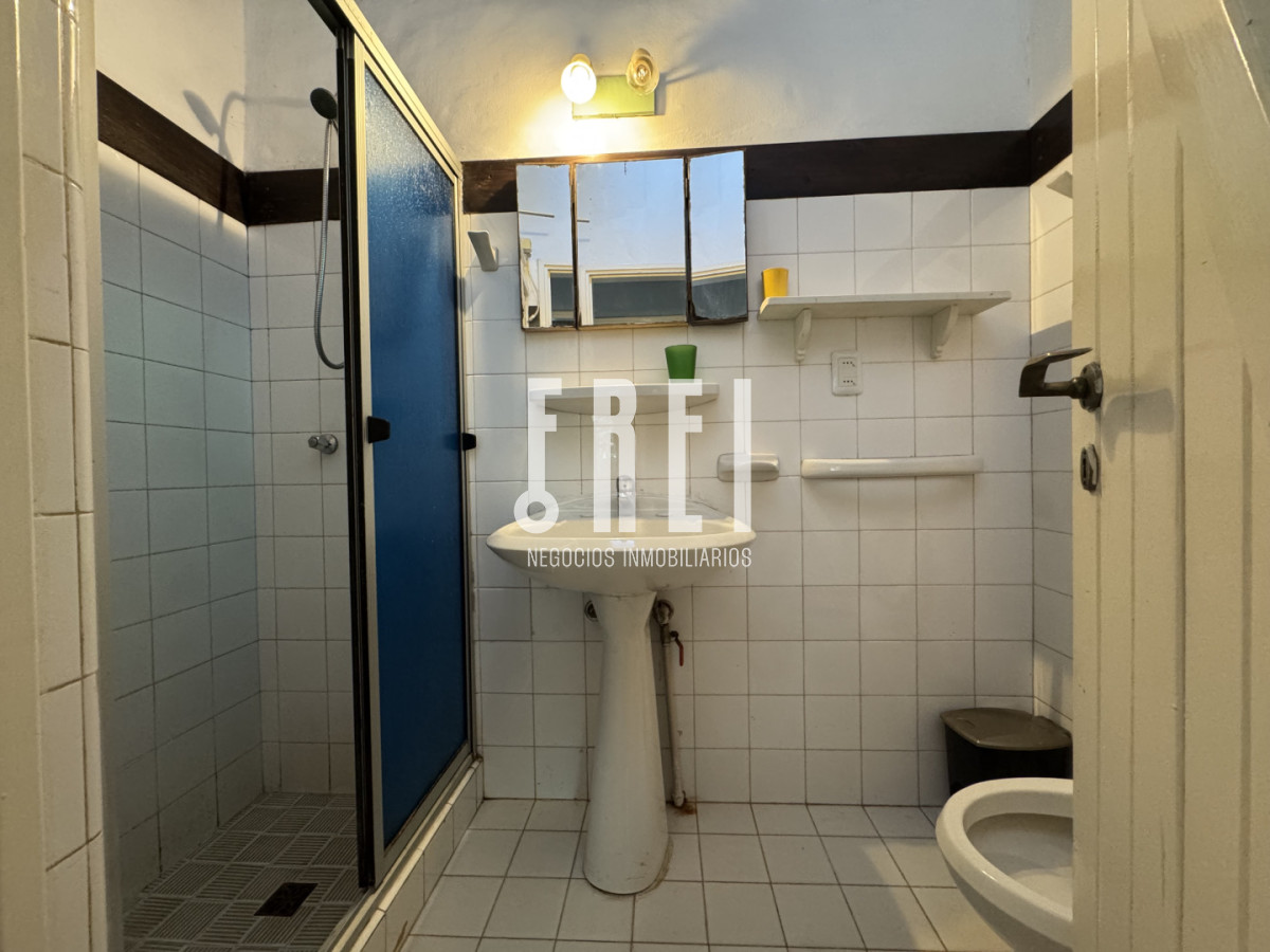 Casa ID.705 - ALQUILER TEMPORAL CASA EN LA BARRA, PUNTA DEL ESTE. CAPACIDAD 9 PERSONAS.