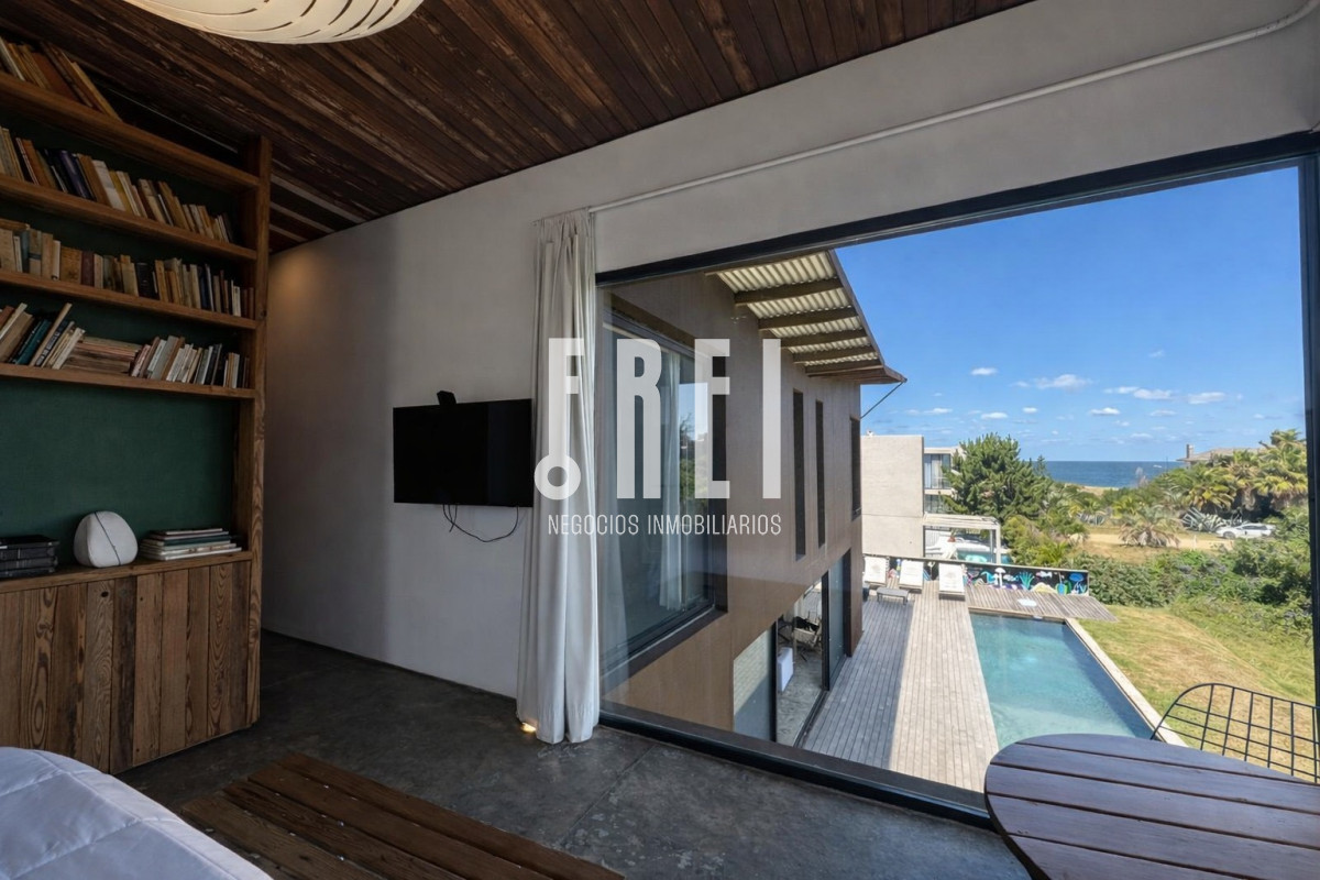 Casa ID.739 - Casa en venta en Punta piedras Manantiales