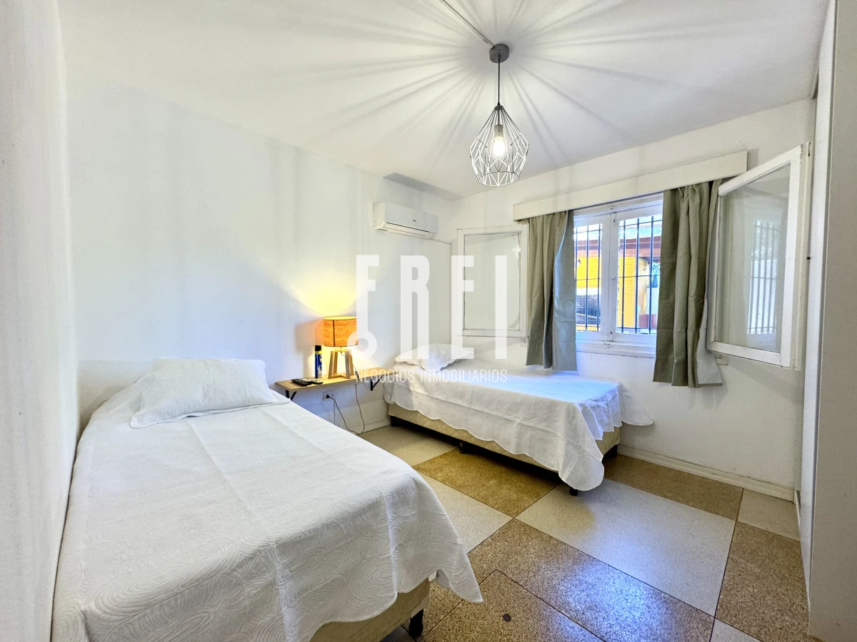 Casa ID.621 - Chalet 4 dormitorios en alquiler temporal Punta del Este