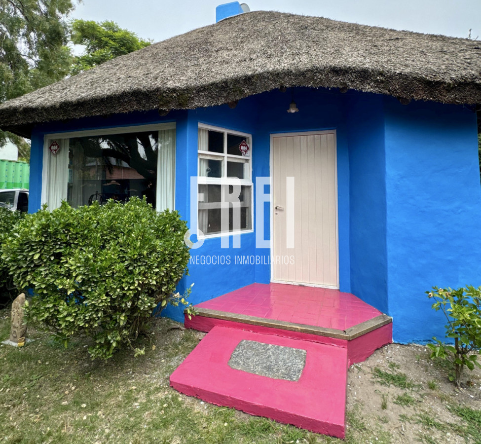 Casa ID.705 - ALQUILER TEMPORAL CASA EN LA BARRA, PUNTA DEL ESTE. CAPACIDAD 9 PERSONAS.