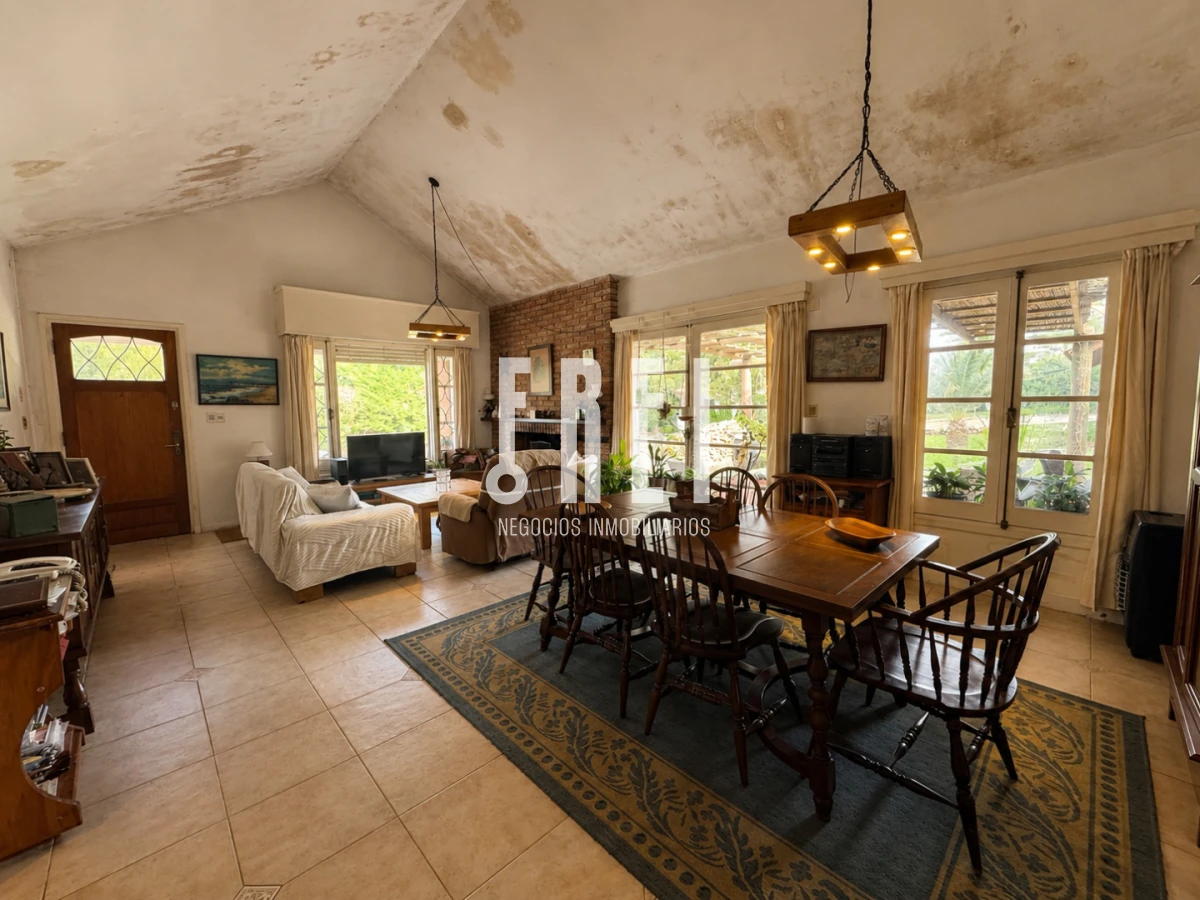Casa ID.826 - CASA 4 DORMITORIOS EN PLAYA MANSA
