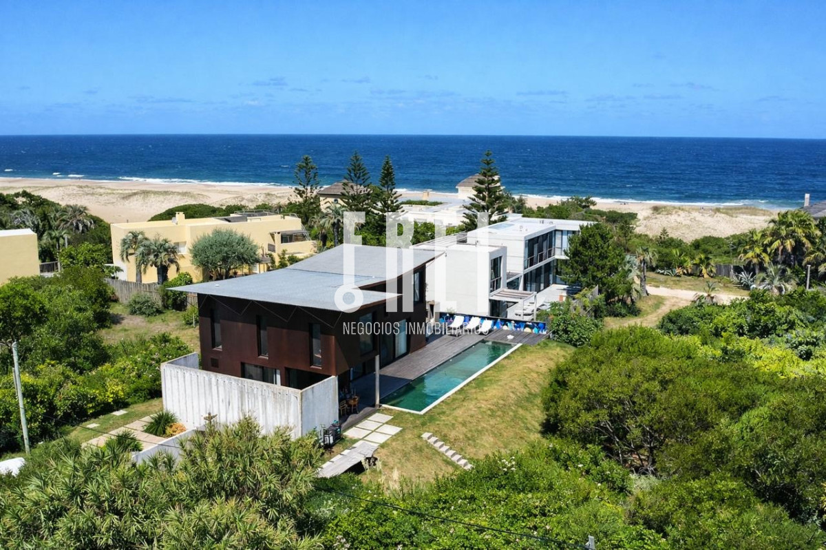 Casa ID.739 - Casa en venta en Punta piedras Manantiales