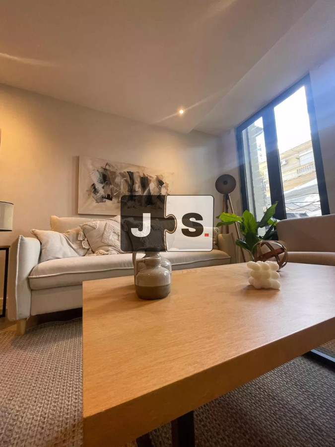 Apartamento ID.2466 - Vendo Duplex, 2 Dormitorios, 1 Baño, Barrio Sur