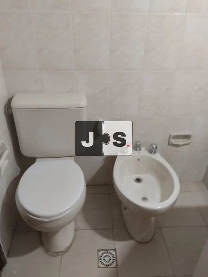 Apartamento ID.3632 - Vendo apartamento de 4 dormitorios en Punta Carretas con cochera