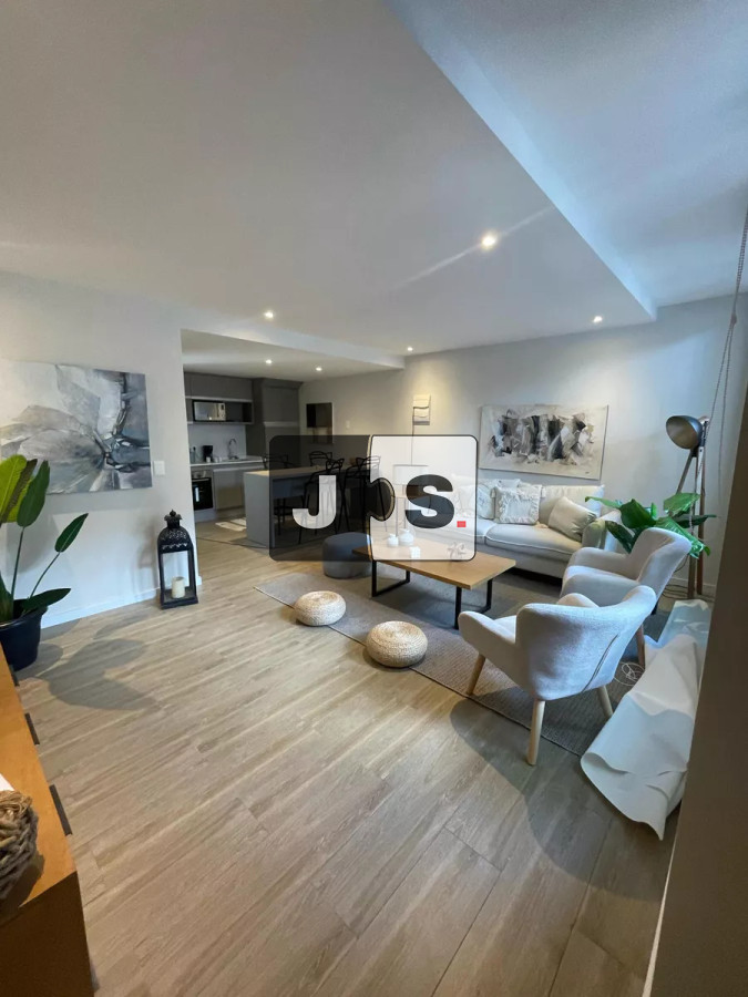 Apartamento ID.2466 - Vendo Duplex, 2 Dormitorios, 1 Baño, Barrio Sur