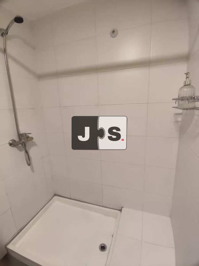 Apartamento ID.3178 - Alquilo apartamento Amueblado, 1 dormitorios, 1 baño, Garage,  Barrio Cordón 