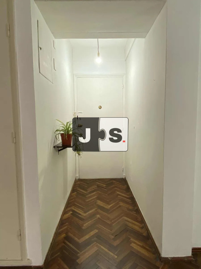 Apartamento ID.3528 - Alquiler Apartamento, 1 Dormitorios, 1 Baños, Terraza exclusiva, Barrio Centro