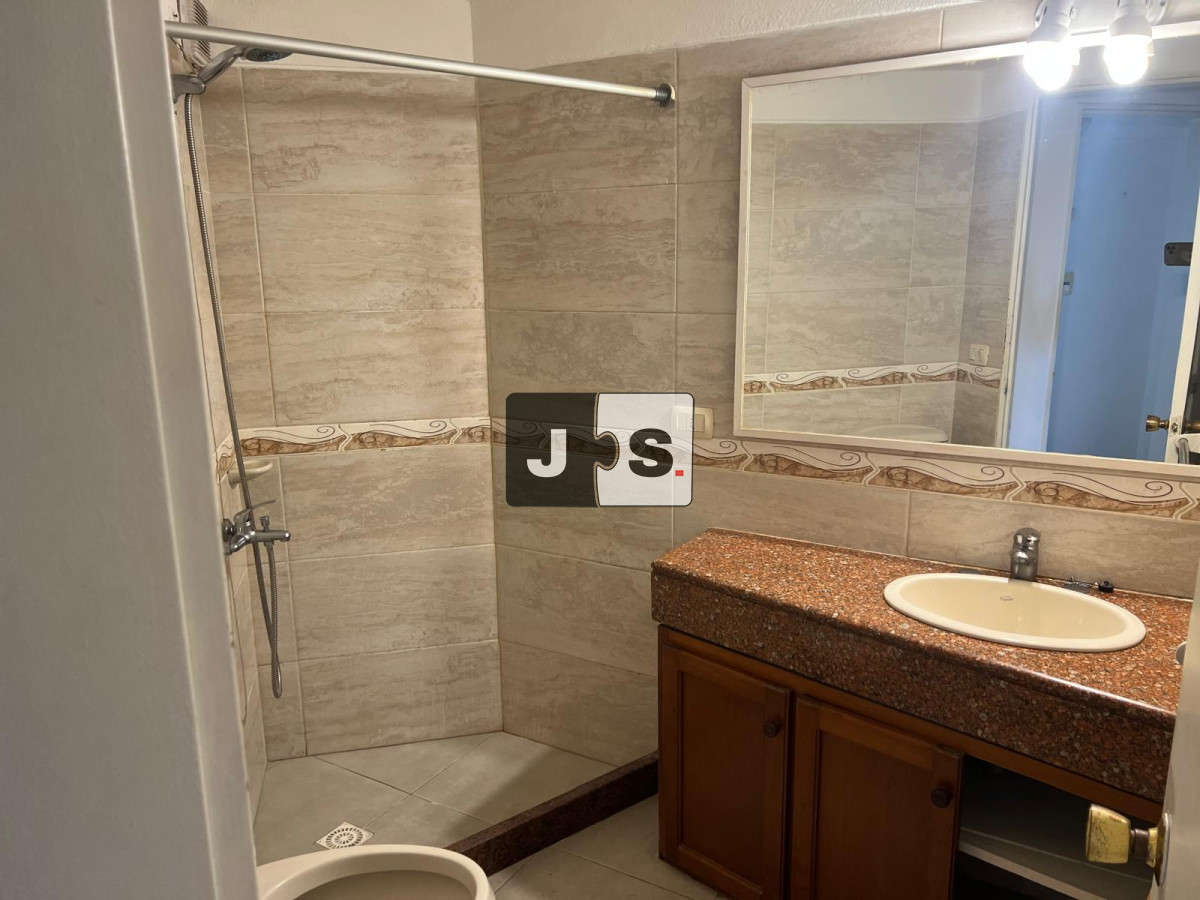 Apartamento ID.2828 - Alquilo Apartamento, 2 Dormitorios, 2 baños, Garage Fijo, Barrio Punta Carretas