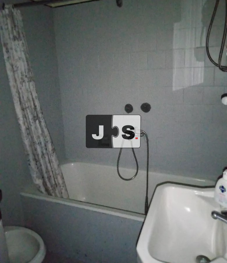 Apartamento ID.2574 - Vendo apartamento 2 dormitorios en Cordón con local comercial