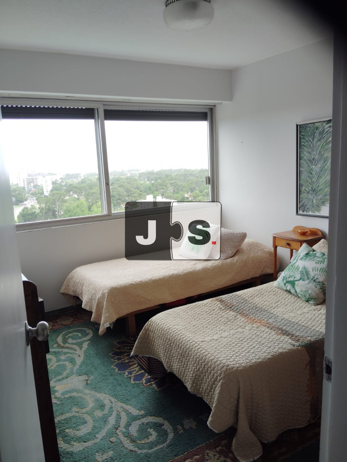 Apartamento ID.2984 - Vendo Apartamento, 4 Dormitorios, 4 Baños, Punta del Este