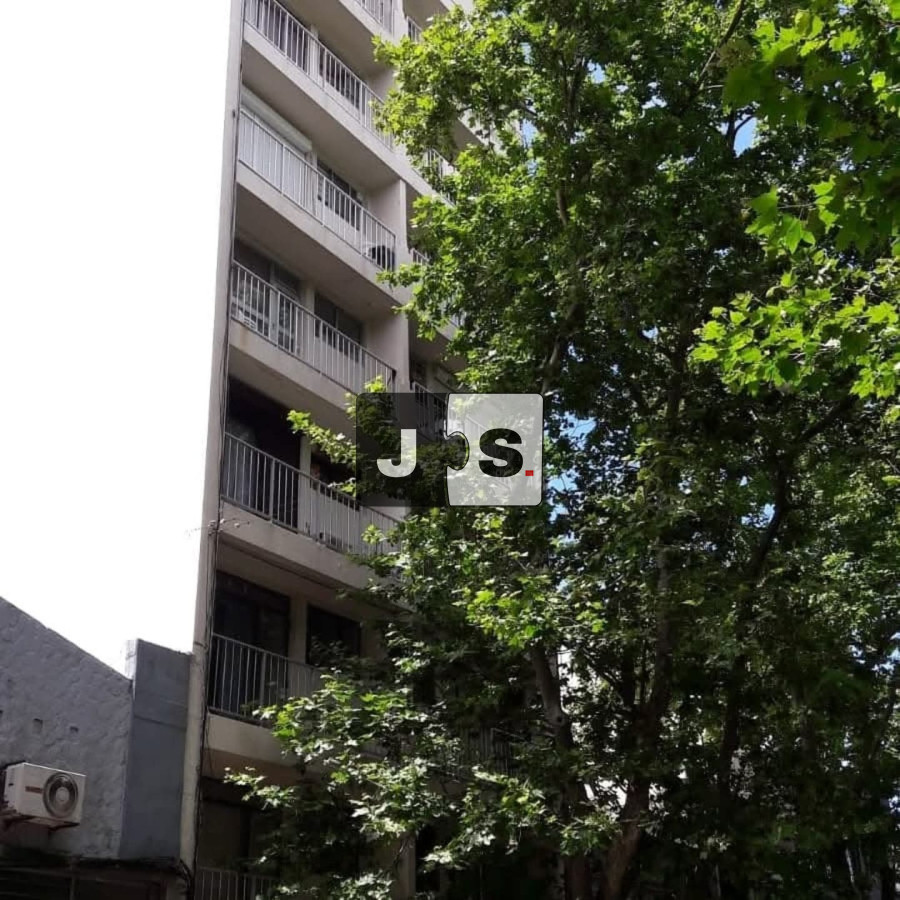 Apartamento ID.2599 - Alquilo apartamento 1 dormitorio en Centro amoblado con balcón