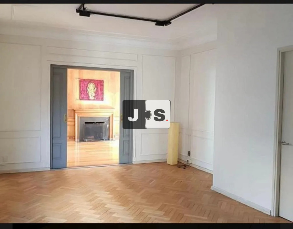 Apartamento ID.3769 - Vendo Apartamento, 7 Dormitorios, 5 Baños, Garage, Barrio Centro