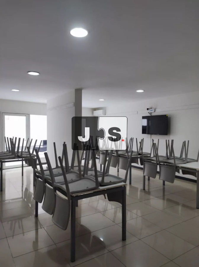 Apartamento ID.3178 - Alquilo apartamento Amueblado, 1 dormitorios, 1 baño, Garage,  Barrio Cordón 