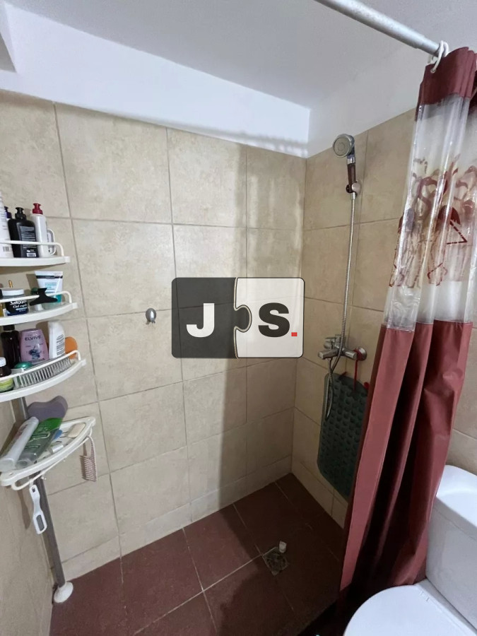 Apartamento ID.1633 - Venta Apartamento 1 dormitorio sobre 18 de julio con Renta