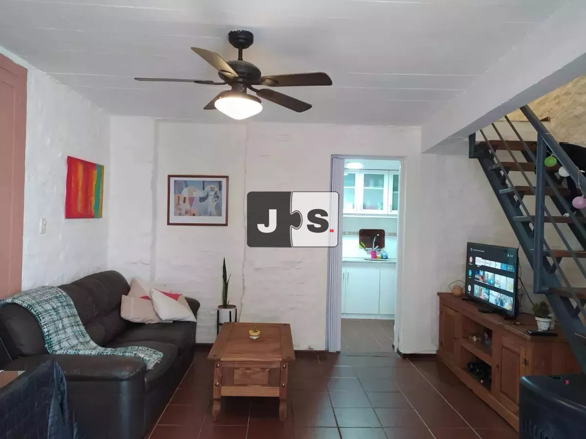 Apartamento ID.3286 - Venta Dúplex, 2 Dormitorios, patio, estufa, Palermo