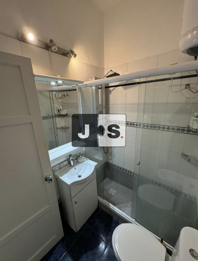 Apartamento ID.1583 - Alquilo apartamento de 2 dormitorios con terraza en Pocitos 