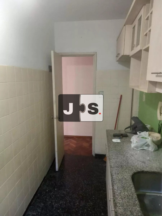 Apartamento ID.3077 - Alquilo apartamento, 2 dormitorios, 1 baño,  Barrio Centro
