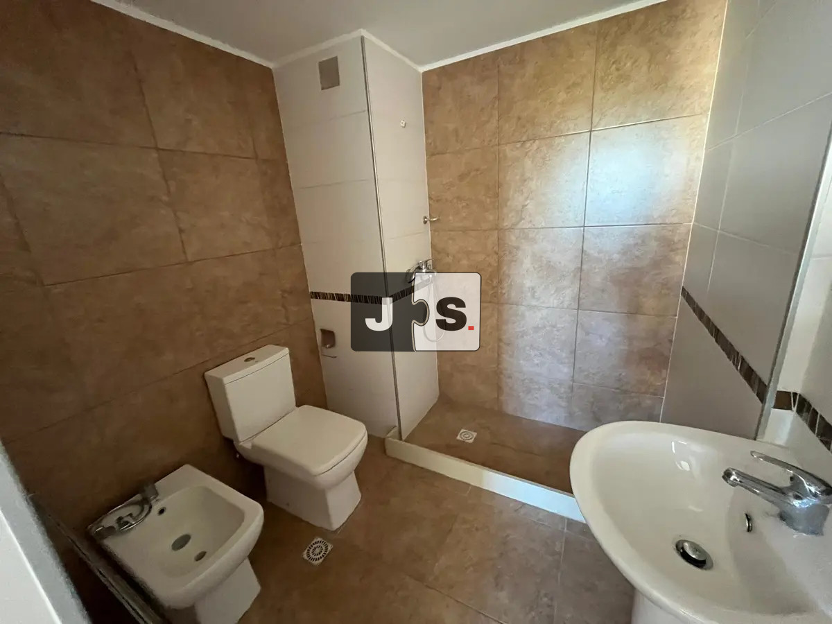 Apartamento ID.4081 - Vendo apartamento 2 dormitorios, Barrio Sur