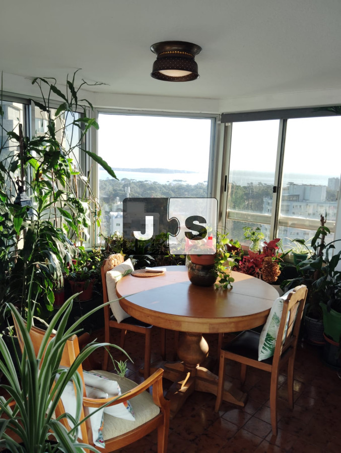 Apartamento ID.2984 - Vendo Apartamento, 4 Dormitorios, 4 Baños, Punta del Este