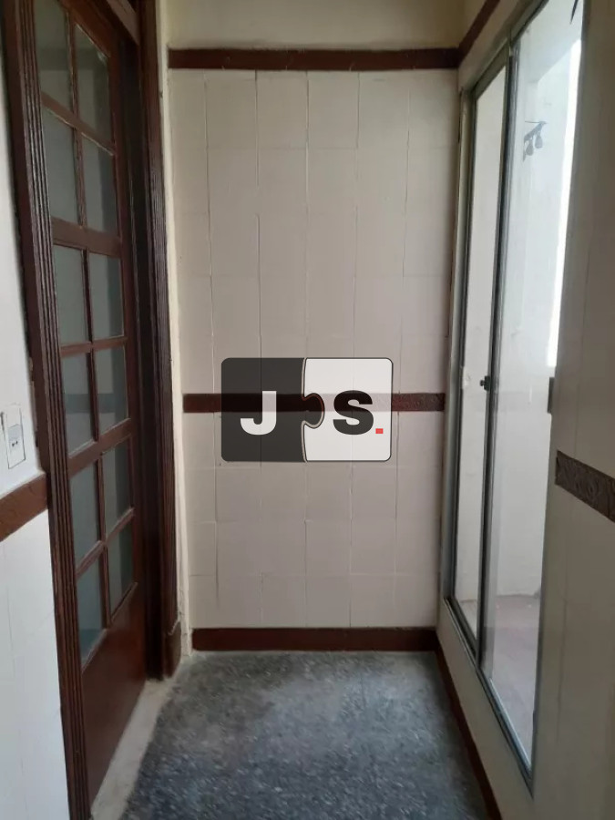 Apartamento ID.2908 - Alquilo apartamento, 4 dormitorios, 2 baño,  Barrio Cordón