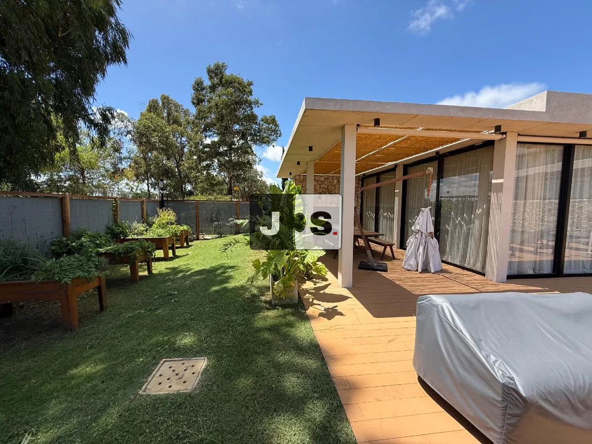Apartamento ID.2925 - Alquiler Apartamento, 1 dormitorio con Piscina, Barbacoa, Garage, vista a Lago, Canelones