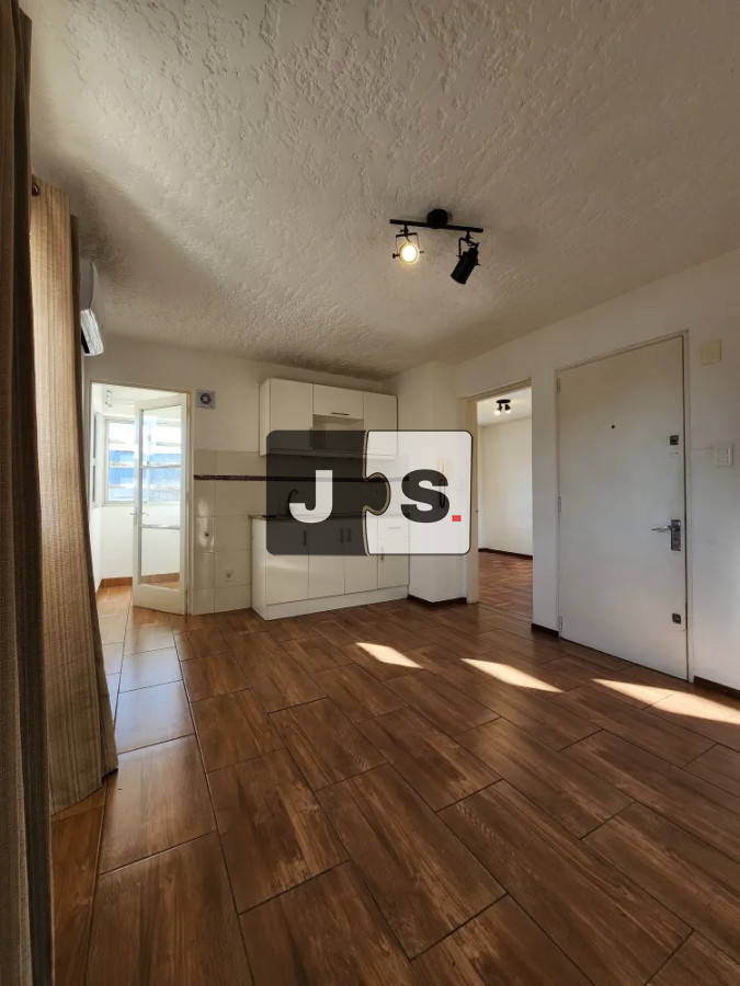 Apartamento ID.3933 - Vendo apartamento de 1 dormitorio en Aguada con cochera
