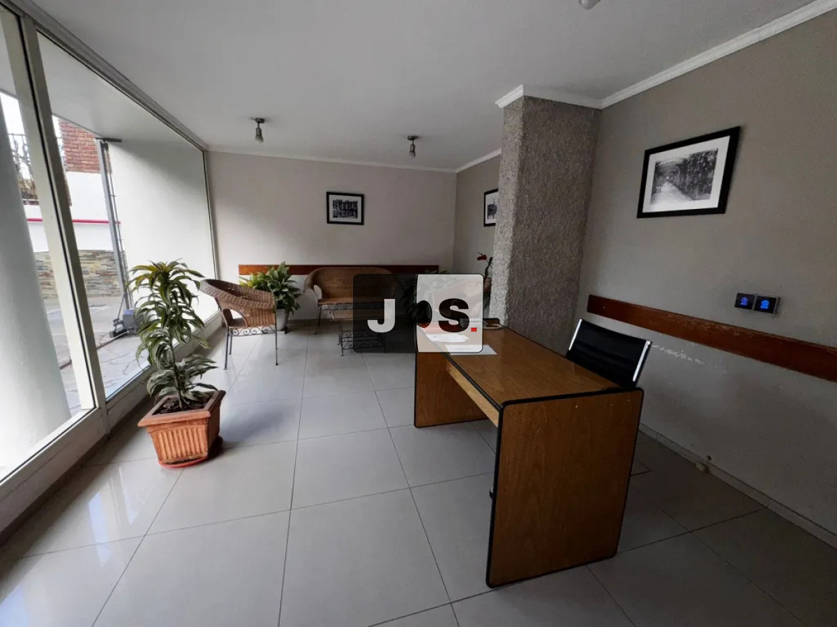 Apartamento ID.4167 - Vendo apartamento con 3 dormitorios con garage 