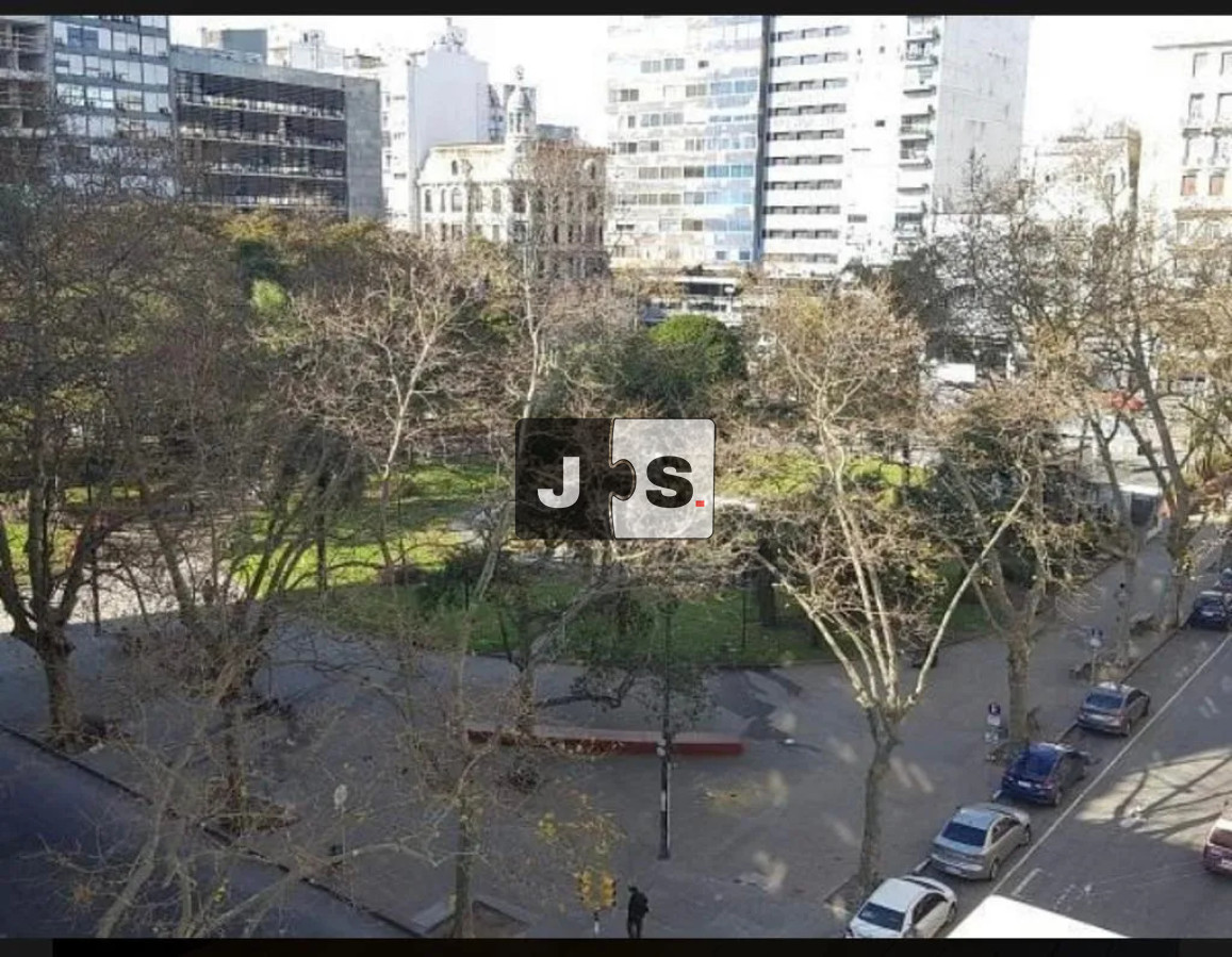 Apartamento ID.3769 - Vendo Apartamento, 7 Dormitorios, 5 Baños, Garage, Barrio Centro