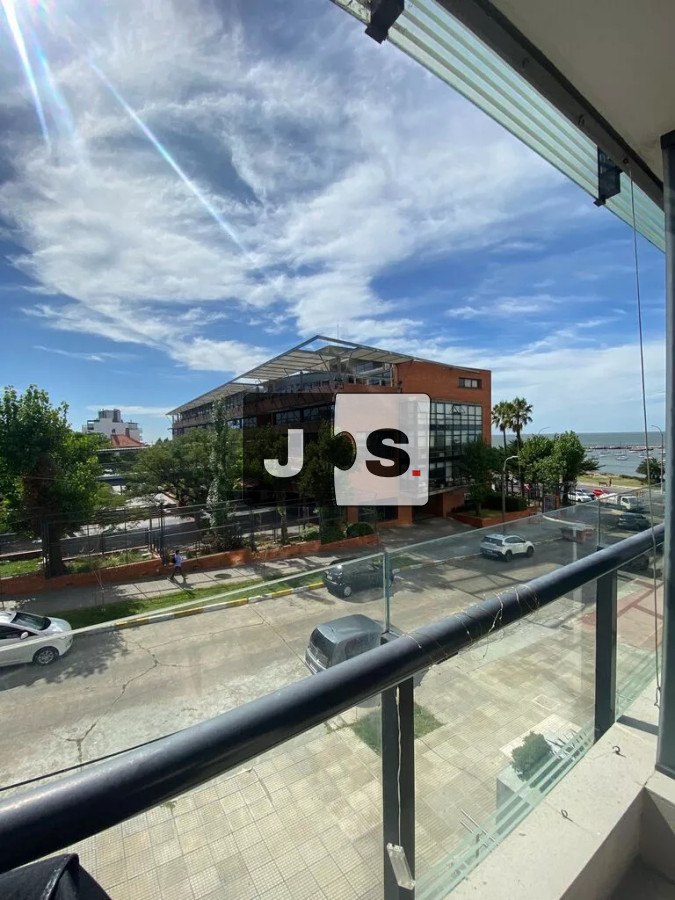 Apartamento ID.2859 - Vendo Apartamento, 2 Dormitorios, 2 Baños, Garege Fijo, Barrio Puerto Buceo