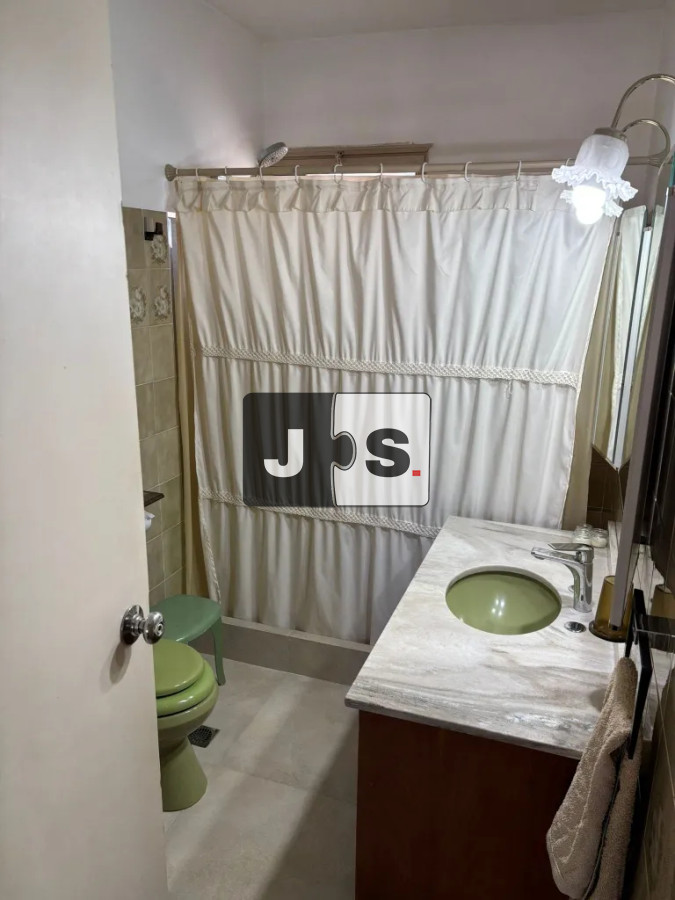 Apartamento ID.4156 - Vendo apartamento 3 dormitorios con cochera en Pocitos Nuevo 
