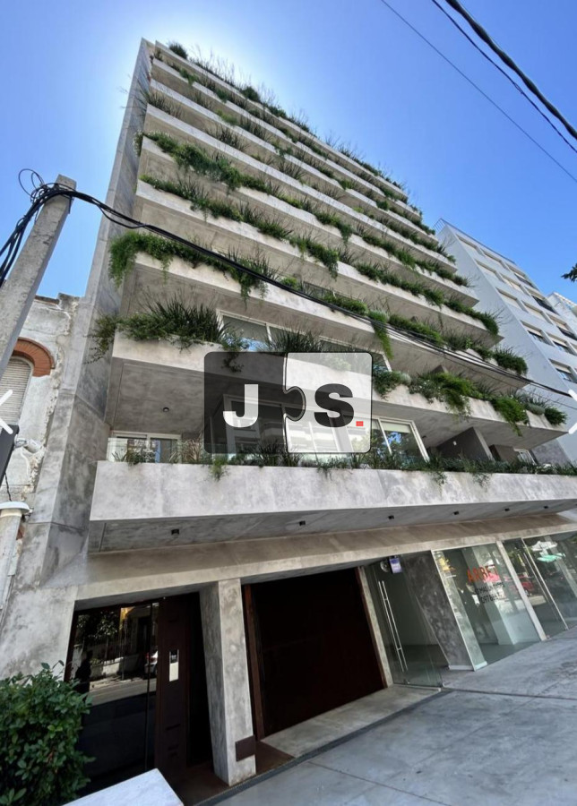 Apartamento ID.2646 - Vendo Apartamento, 2 Dormitorios, 2 Baños, Barrio Punta Carretas