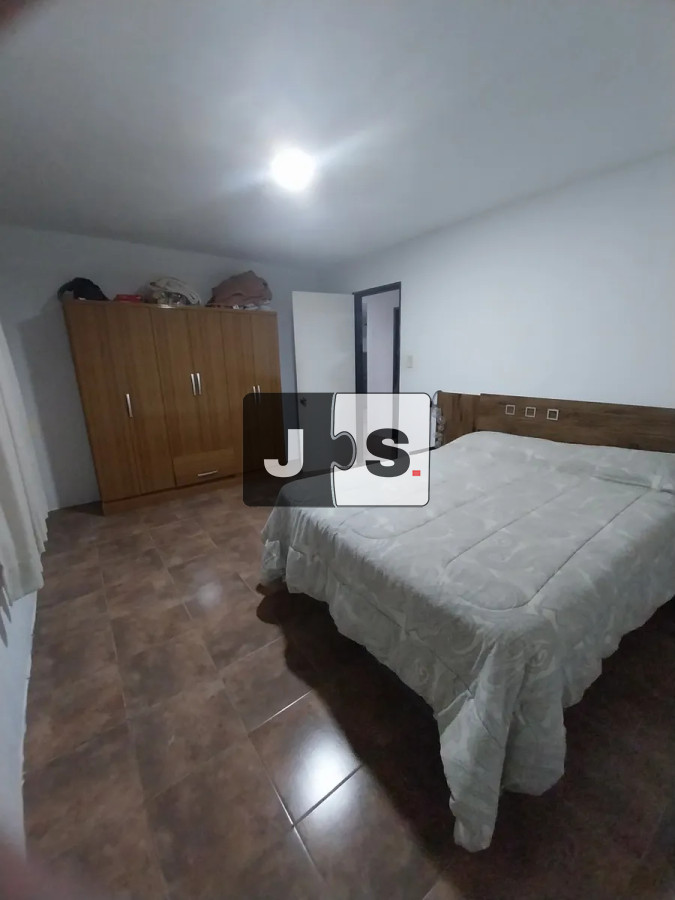 Apartamento ID.3686 - Venta apartamento 2 dormitorios con patio y fondo en Lezica 