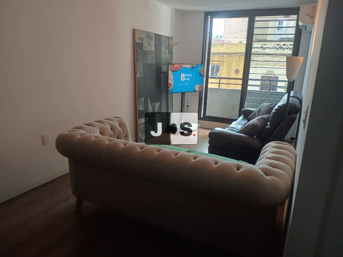 Apartamento ID.3204 - Traspaso Apartamento, 1 dormitorio, 1 baño, Barrio Centro