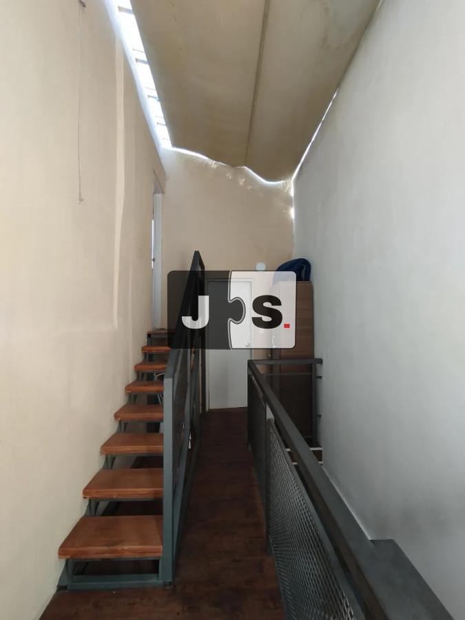 Apartamento ID.3706 - Venta Apartamento tipo Casa 3 Dormitorios, estufa a leña, Cordón