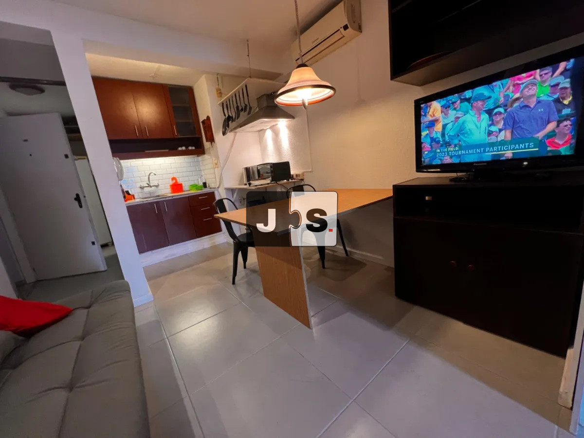 Apartamento ID.3429 - Alquilo monoambiente Centro 