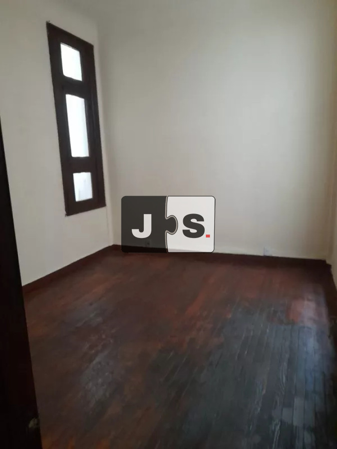 Apartamento ID.2908 - Alquilo apartamento, 4 dormitorios, 2 baño,  Barrio Cordón