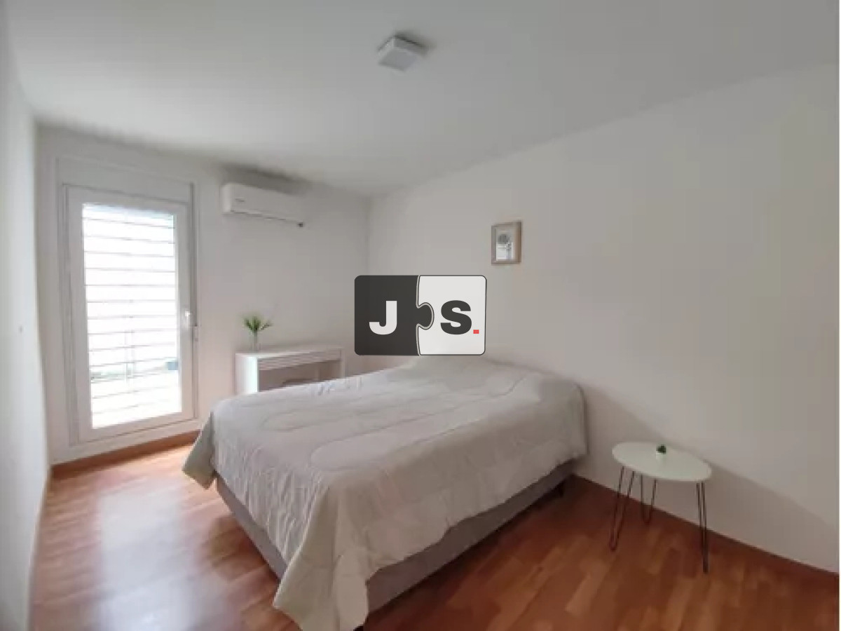 Apartamento ID.3178 - Alquilo apartamento Amueblado, 1 dormitorios, 1 baño, Garage,  Barrio Cordón 