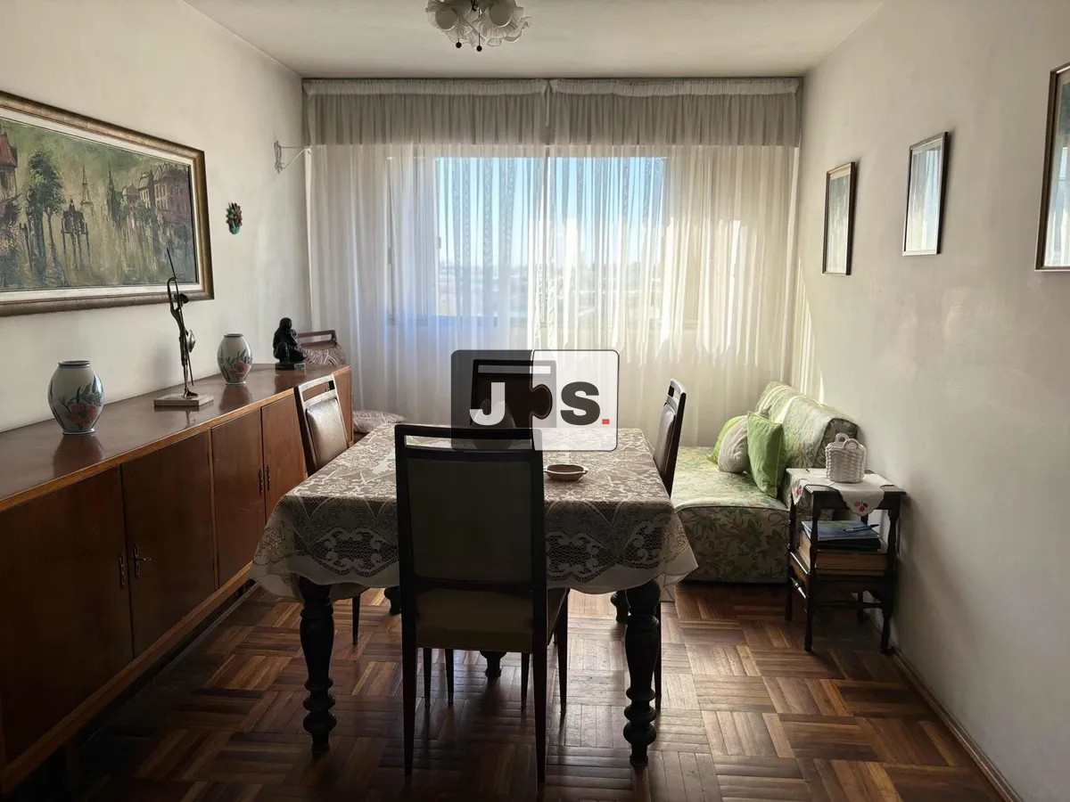 Apartamento ID.3631 - Vendo apartamento de 2 dormitorios en el Centro 