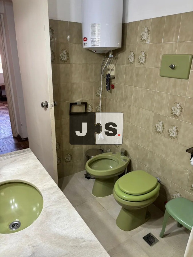 Apartamento ID.4156 - Vendo apartamento 3 dormitorios con cochera en Pocitos Nuevo 