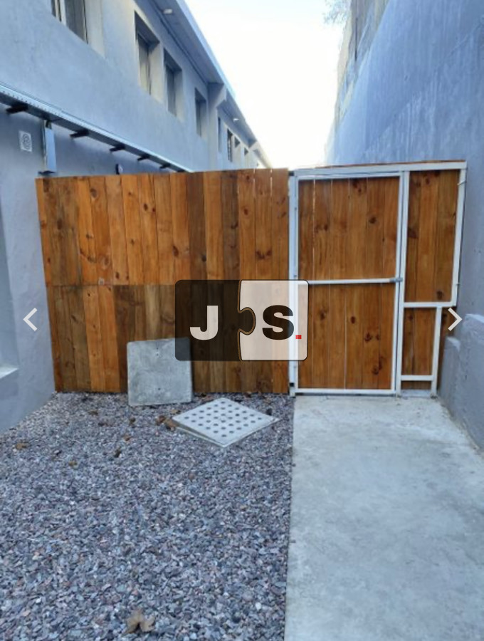 Apartamento ID.4042 - Vendo apartamento con 3 dormitorios y patio en zona Cordón 
