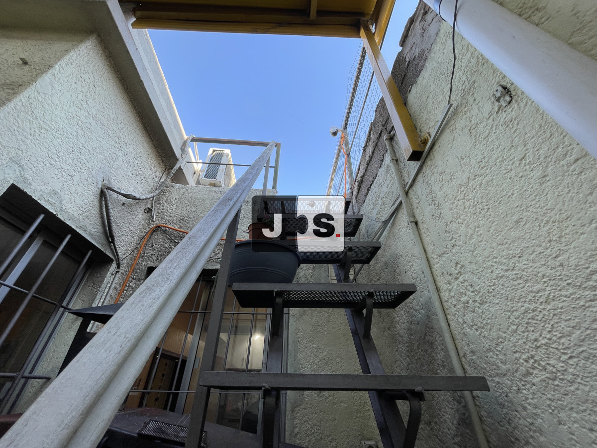Apartamento ID.3694 - Venta apartamento interior 2 dormitorios 1 baño terraza garage Goes 