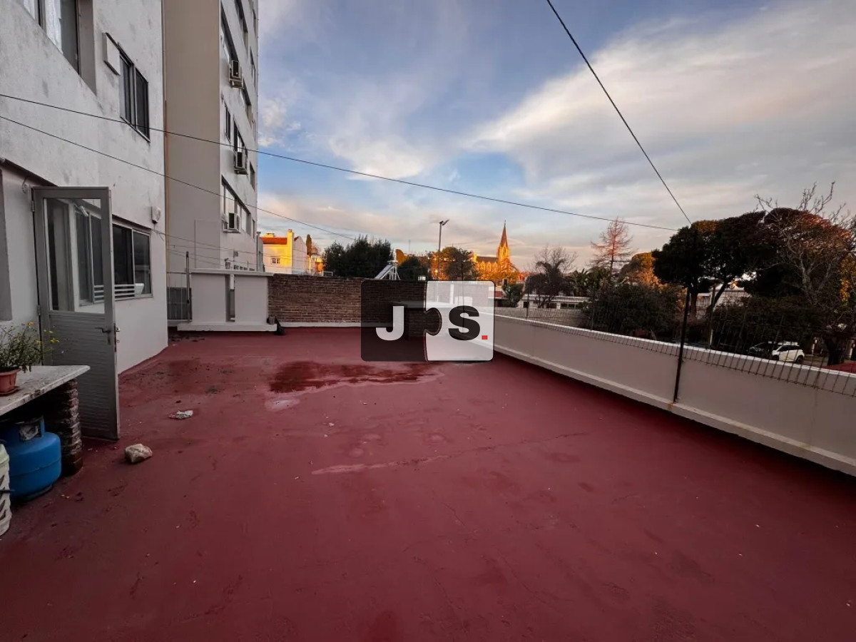 Apartamento ID.4167 - Vendo apartamento con 3 dormitorios con garage 