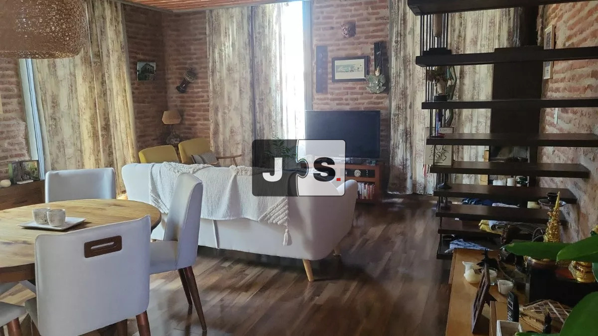 Apartamento ID.3144 - Vendo Apartamento, 2 Dormitorios, 2 Baños, Garage Doble, Barrio Ciudad Vieja
