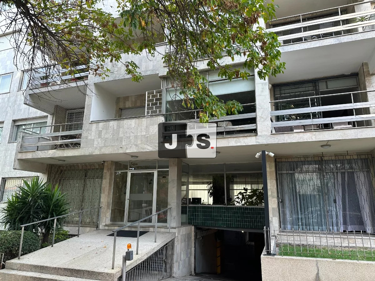 Apartamento ID.3134 - Vendo Apartamento, 3 Dormitorios, 2 Baños, Barrio Pocitos
