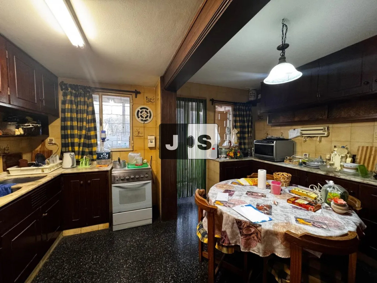 Apartamento ID.4167 - Vendo apartamento con 3 dormitorios con garage 