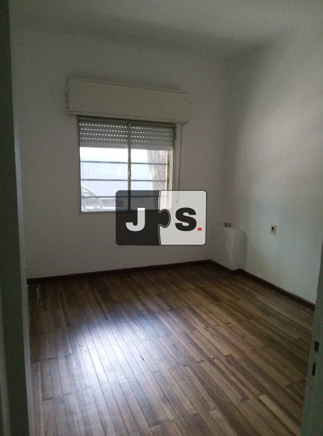 Apartamento ID.2574 - Vendo apartamento 2 dormitorios en Cordón con local comercial