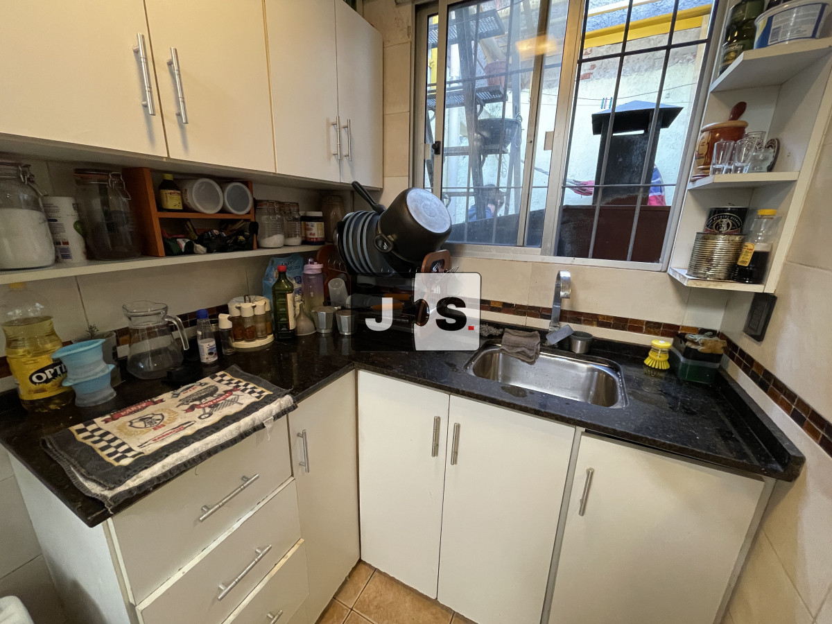 Apartamento ID.3694 - Venta apartamento interior 2 dormitorios 1 baño terraza garage Goes 