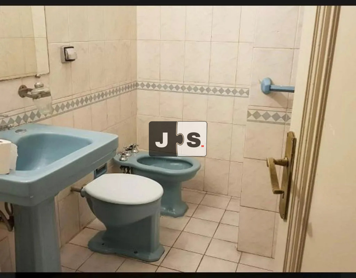 Apartamento ID.3769 - Vendo Apartamento, 7 Dormitorios, 5 Baños, Garage, Barrio Centro